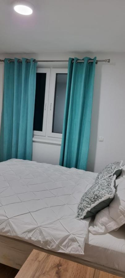 Muric Apartman 8 Ljubljana Luaran gambar