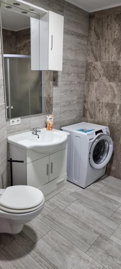 Muric Apartman 8 Ljubljana Luaran gambar